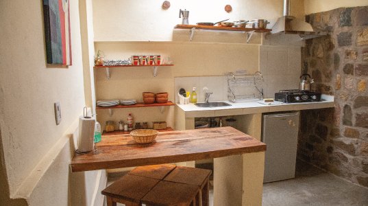 Cocina cabaña para cuatro personas en Tilcara, Jujuy, Argentina
