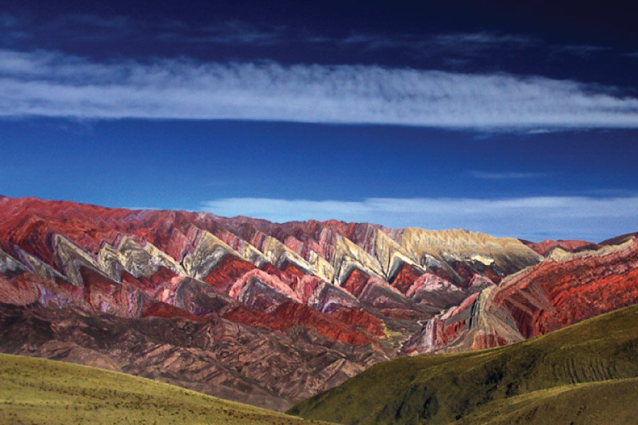 Cerro de los catorce colores (Hornocal) en la Quebrada de Humahuaca, provincia de Jujuy, Argentina