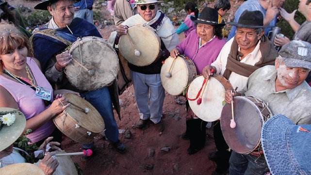 Comparsa en Tilcara - Quebrada de Humahuaca, Jujuy, Argentina