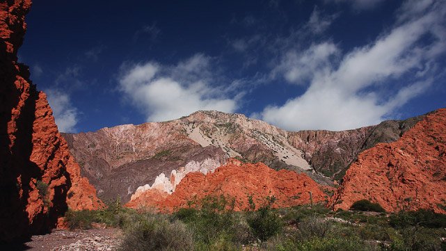 Quebrada de las Se&ntilde;oritas en Uqu&iacute;a en la Quebrada de Humahuaca, Jujuy, Argentina